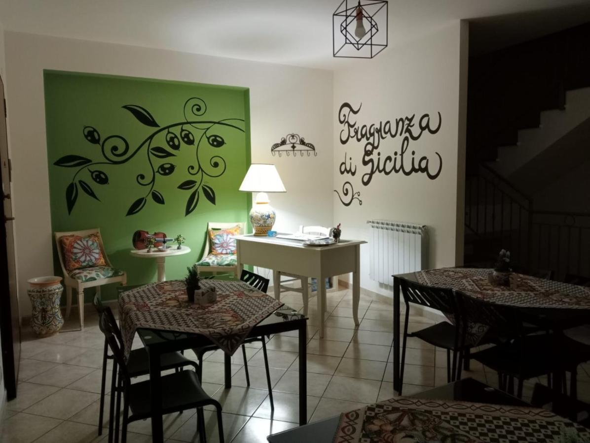 B&B Fragranza Di Sicilia Giardini Naxos Bagian luar foto